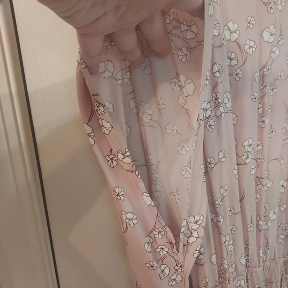 Ava & Viv Pink Floral Flutter Sleeves Tie Waist Crossover Dress in Size 3X - Picture 12 of 13